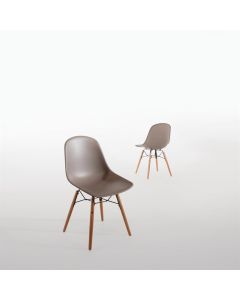 Bolero Arlo polypropyleen stoelen met houten poten bruin